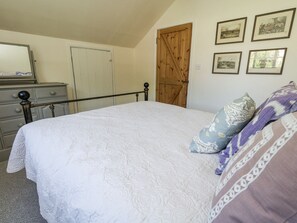 2 室のベッドルーム、客室ごとに異なる装飾、客室ごとに異なるインテリア、WiFi (無料)