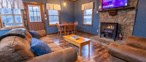 TV, fireplace
