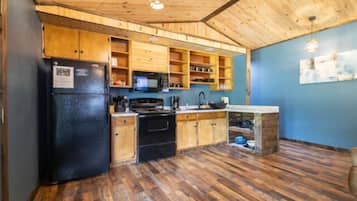 Microwave, coffee/tea maker, toaster, cookware/dishes/utensils