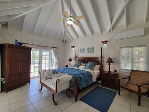 4 chambres, fer et planche à repasser, Wi-Fi, draps fournis