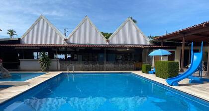 Hotel Oasis del Pacífico