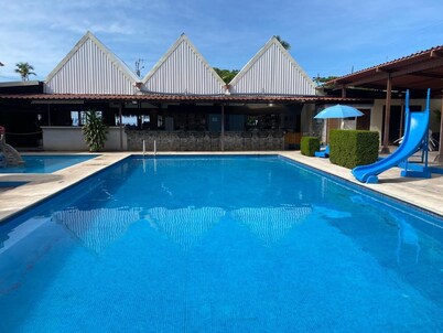 Hotel Oasis del Pacífico