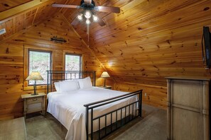 4 soverom, skrivebord, strykejern/-brett og wi-fi (inkludert)