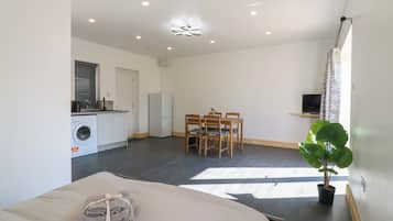 1 chambre, décoration personnalisée, ameublement personnalisé