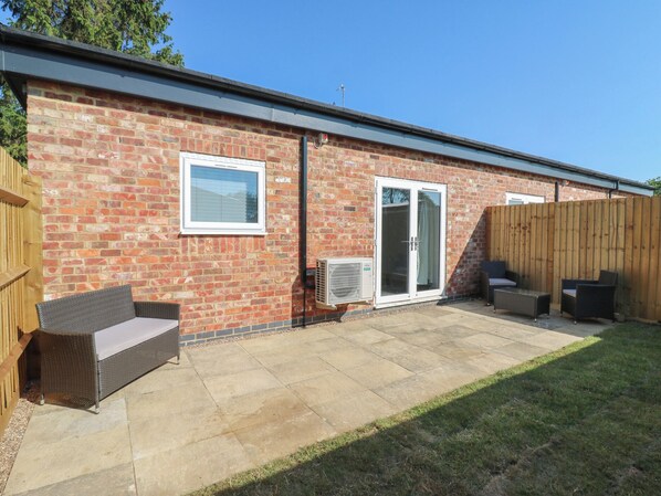 Terrace/patio - Daisy (Northampton)