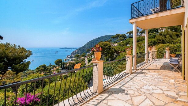 Terrace/patio - Beautiful home in Eze (Eze)