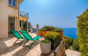Terrace/patio - Beautiful home in Eze (Eze)