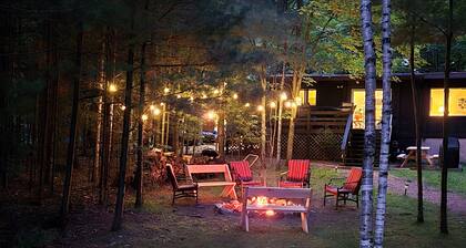 Cabin on Voyageur Lake–2BR Retreat on ER Chain w/ Deck, Firepit, Shallow