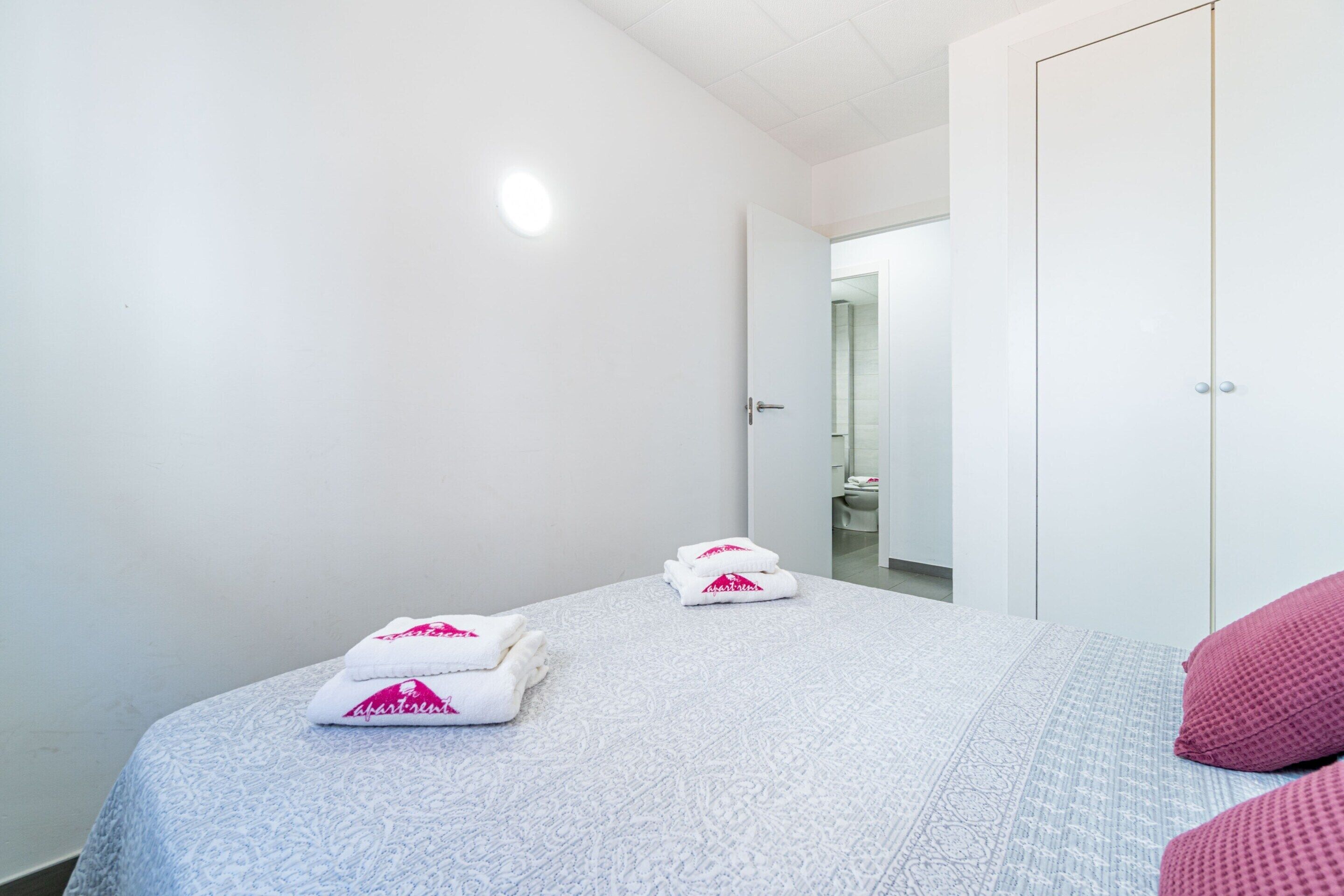 Leilighet | 2 soverom og strykejern/-brett