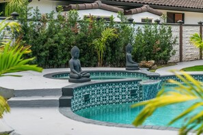 Piscine extérieure