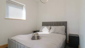 1 bedroom, individually decorated, individually furnished, free WiFi