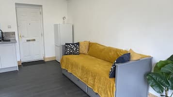 Cottage | Living area