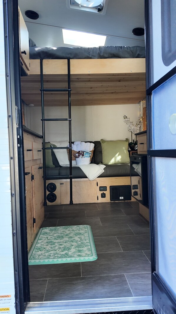 1 soverom, safe på rommet, wi-fi og sengetøy