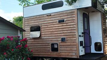 Enceinte de lâhĂ©bergement