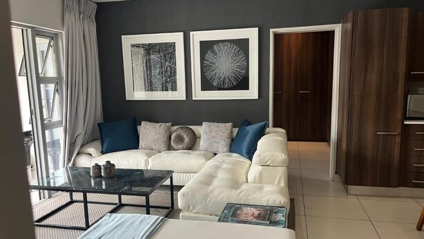Unclassified image, 1 of 13, button - Luxury Apartment in Sandown (Johannesburg)