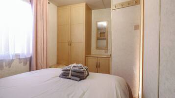 3 bedrooms, individually decorated, individually furnished, free WiFi