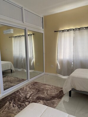 2 bedrooms, free WiFi, bed sheets