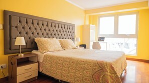 2 habitaciones, escritorio, wifi gratis y ropa de cama