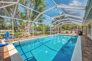 Pool - Banyan Tree Beach House | Updated Canal-Front Pool Home w/ Private Dock (Siesta Key)