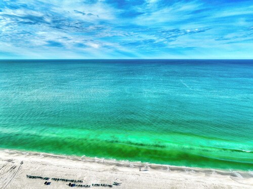 Mermaid for a Day | Your Lively Lido Beach Studio Retreat, Steps to Sand