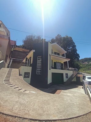 Unclassified image, 2 of 43, button - Dotty's House (Santa cruz)