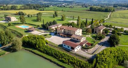 Lovely apartment in Montone with WiFi