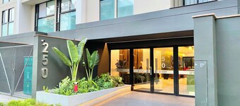 Family Apartment with a View (1309)