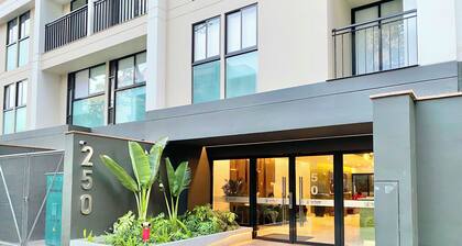 Family Apartment with a View (1309)