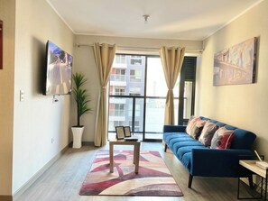 Comfort Apartment, City View | Living area