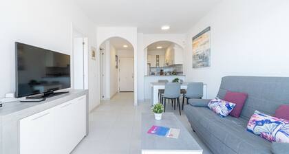 Beachfront Apartment in Empuriabrava With Pool