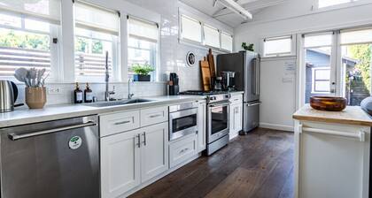 Venice 2BR - Ocean Walk - Stunning Outdoor Space!