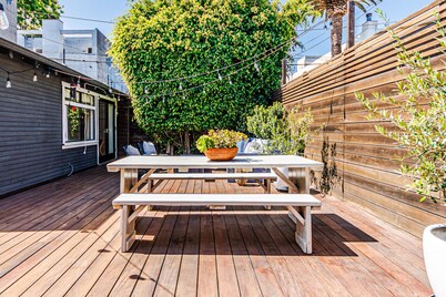 Venice 2BR - Ocean Walk - Stunning Outdoor Space!