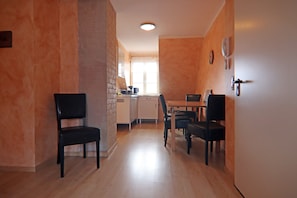 Private kitchen - Wunderschoene Ferienwohnung an der Mueritz (Röbel/Müritz)
