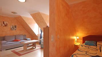1 bedroom, individually furnished