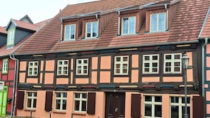 Apartment | Exterior - Wunderschoene Ferienwohnung an der Mueritz (Röbel/Müritz)