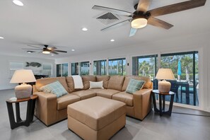 TV connectée, cheminée