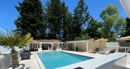 Romantic Poolside Escape in Spay