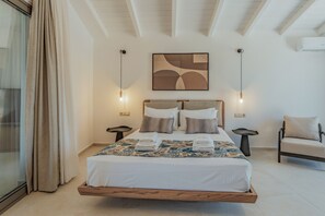 2 bedrooms, iron/ironing board, travel cot, free WiFi