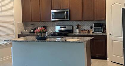 Summerhouse Villa 4br 2 and Half ba Home