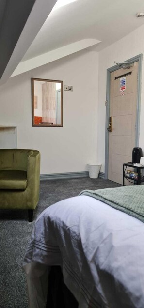 Habitación Confort doble | Tabla de planchar con plancha y wifi gratis