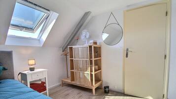 2 bedrooms, free WiFi, bed sheets