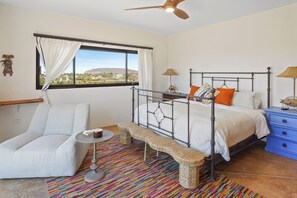 7 bedrooms, in-room safe, iron/ironing board, free WiFi - Casa Kafka: Large 3-building, 7-bedroom compound in relaxing El Pescadero! (El Pescadero)