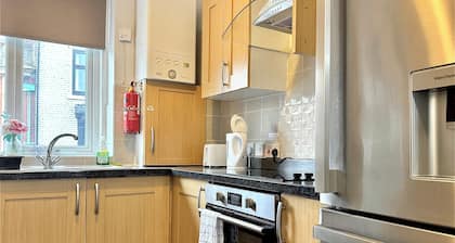 Central Apartment, Perfect for Long Stays and Contractors