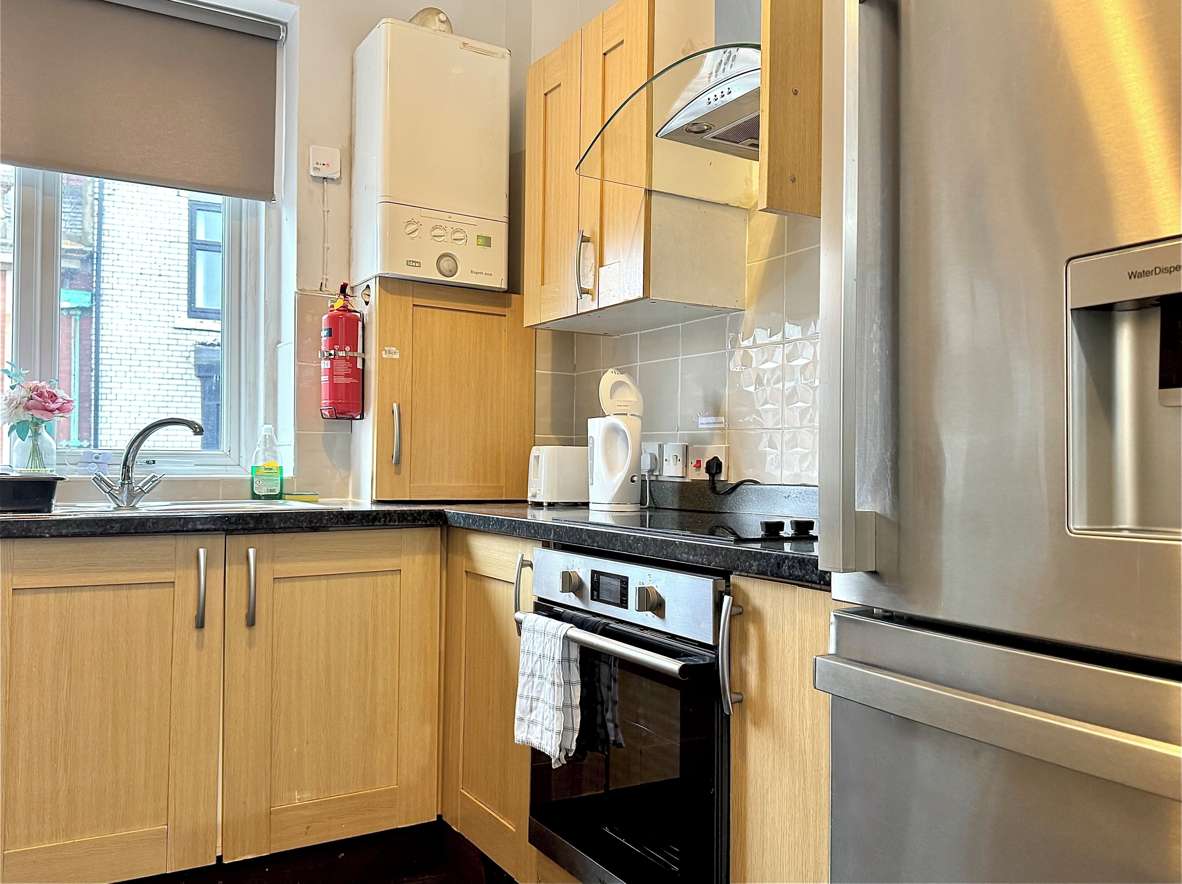 Micro-ondes, four, plaque de cuisson, lave-vaisselle