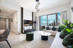 Smart TV, video games