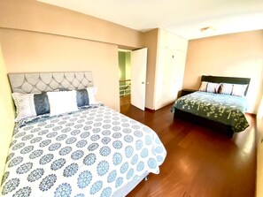 Iron/ironing board, free WiFi