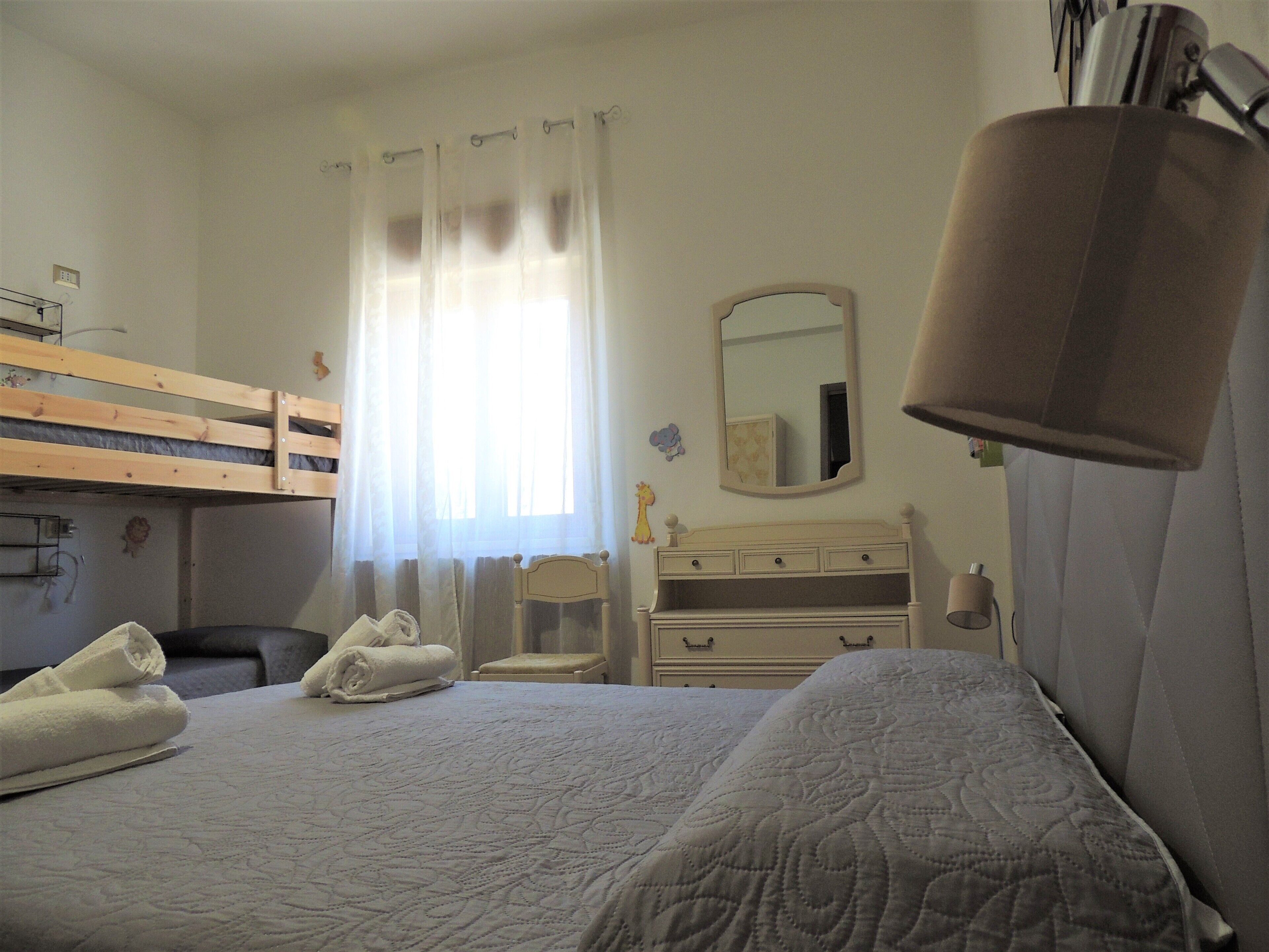 2 soverom, strykejern/-brett, wi-fi og sengetøy