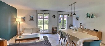 Beautiful family home near the port for 6 people