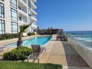 Outdoor pool - Fun and Surfing In The Sun (Rosarito)