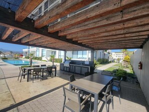 Outdoor dining - Fun and Surfing In The Sun (Rosarito)